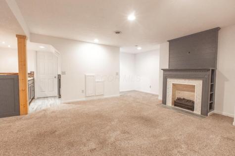 42 N Highland Court Howard OH 43028