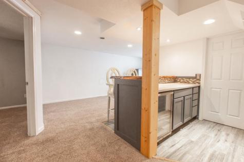 42 N Highland Court Howard OH 43028