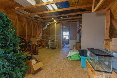 42 N Highland Court Howard OH 43028