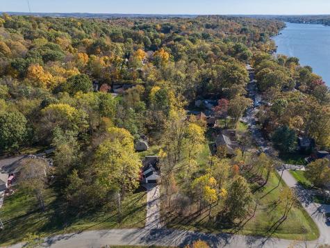 42 N Highland Court Howard OH 43028