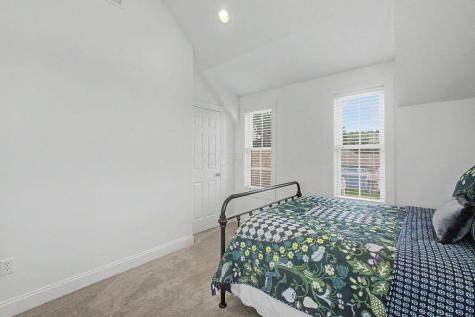 416 Lakeview Heights Drive Howard OH 43028