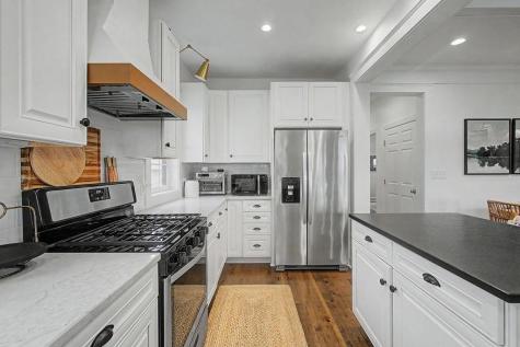 416 Lakeview Heights Drive Howard OH 43028