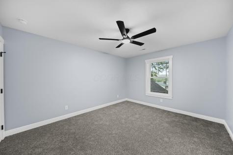 970 Lakefork Road NE Utica OH 43080