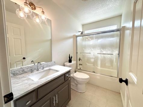 53 Woodlake Trail Mount Vernon OH 43050