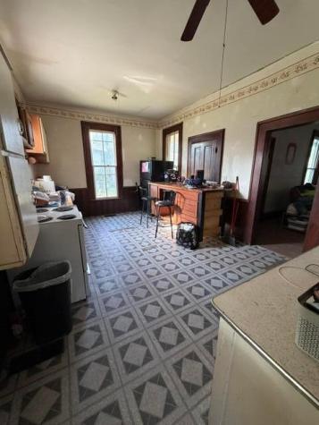403 N Main Street Utica OH 43080