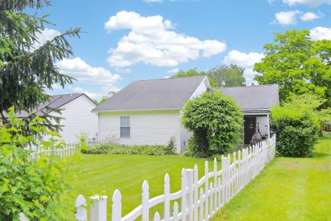 3658 Apple Valley Drive Howard OH 43028
