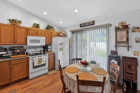 3658 Apple Valley Drive Howard OH 43028