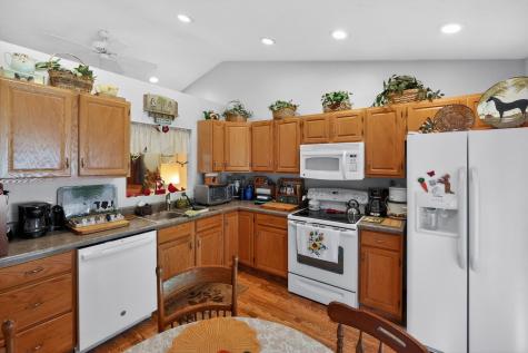 3658 Apple Valley Drive Howard OH 43028