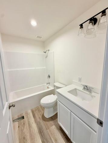 703 Greenbriar Circle Howard OH 43028
