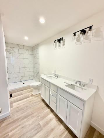 703 Greenbriar Circle Howard OH 43028