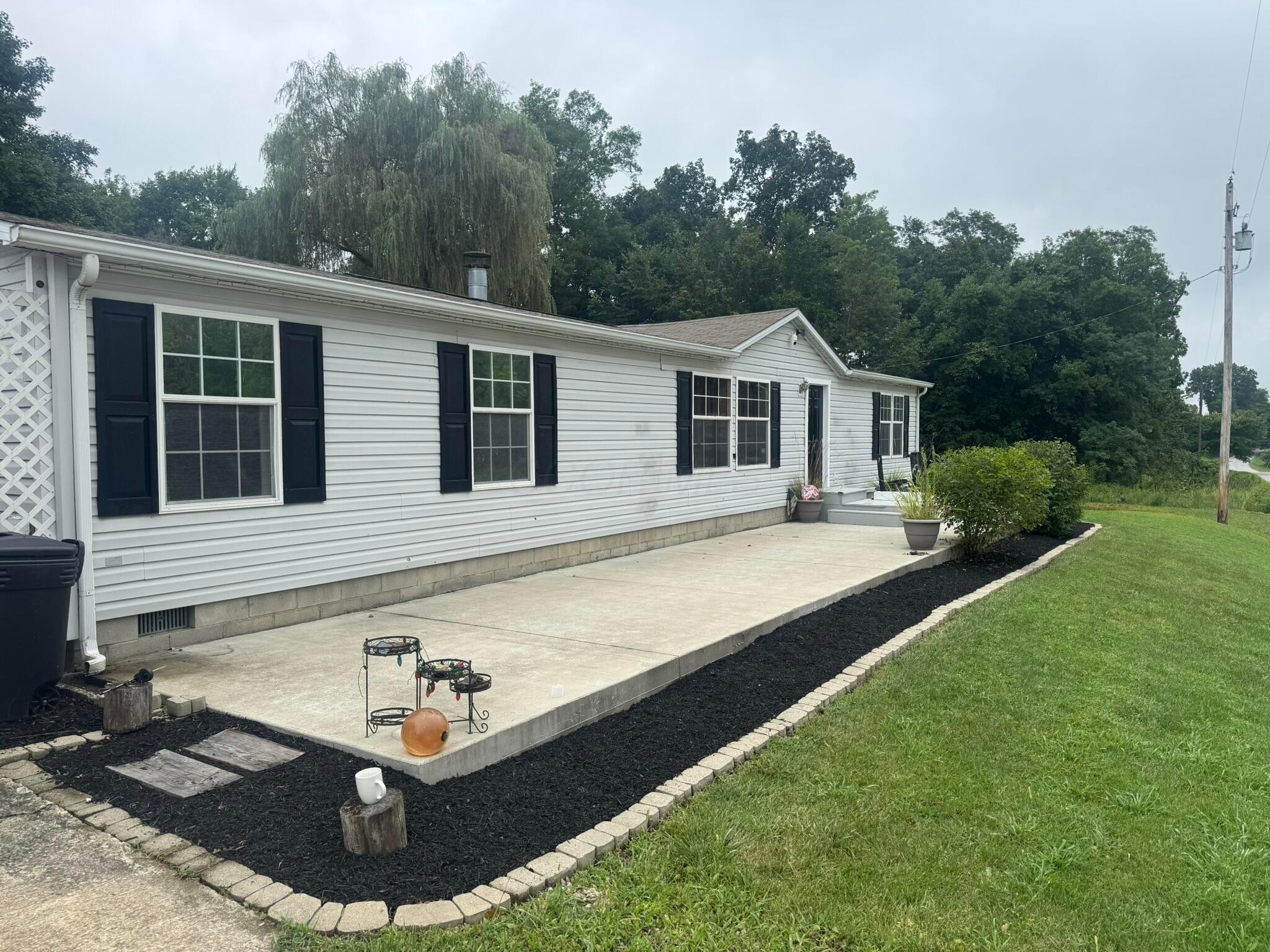 1934 County Road 194 Fredericktown OH 43019