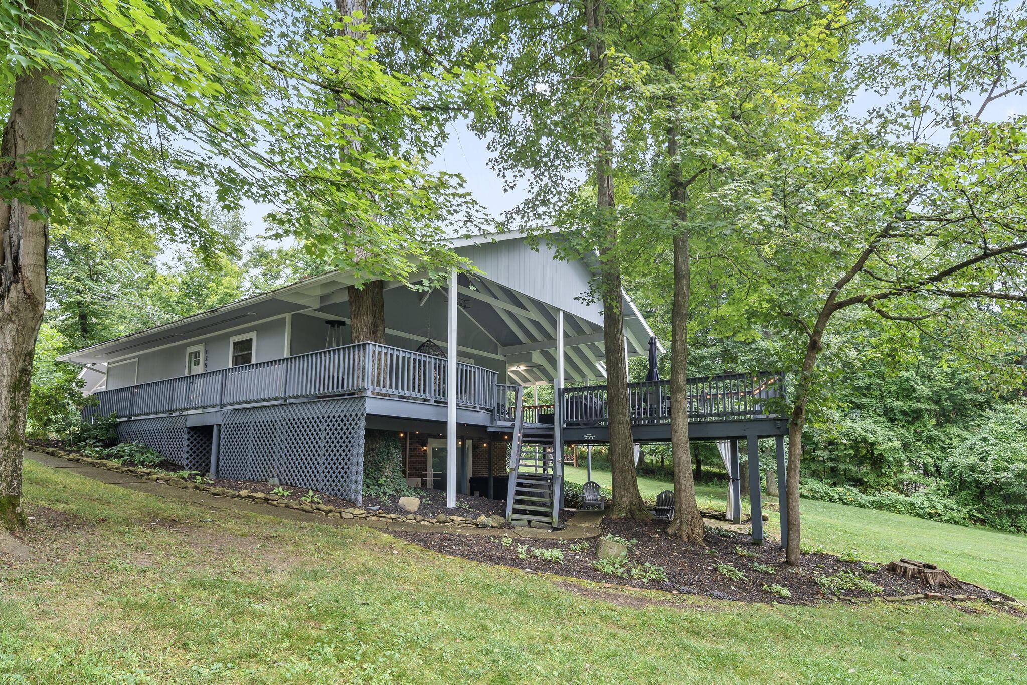 1257 Apple Valley Drive Howard OH 43028