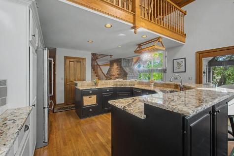 637 King Beach Drive Howard OH 43028