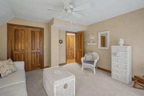 637 King Beach Drive Howard OH 43028