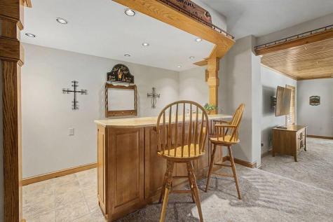 637 King Beach Drive Howard OH 43028