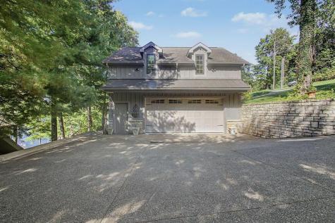 637 King Beach Drive Howard OH 43028