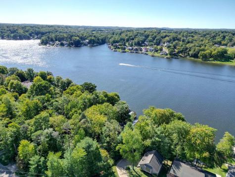 637 King Beach Drive Howard OH 43028