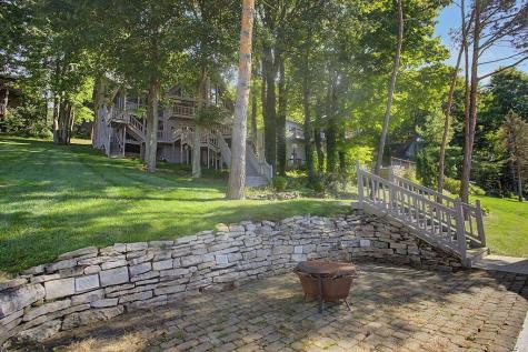 637 King Beach Drive Howard OH 43028