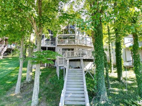637 King Beach Drive Howard OH 43028