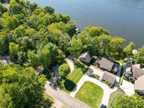 637 King Beach Drive Howard OH 43028