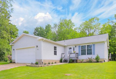 453 Greenlawn Drive Howard OH 43028