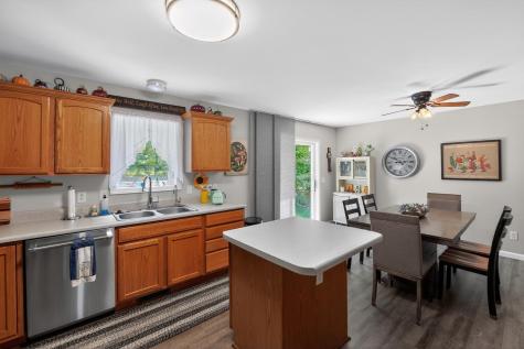 453 Greenlawn Drive Howard OH 43028