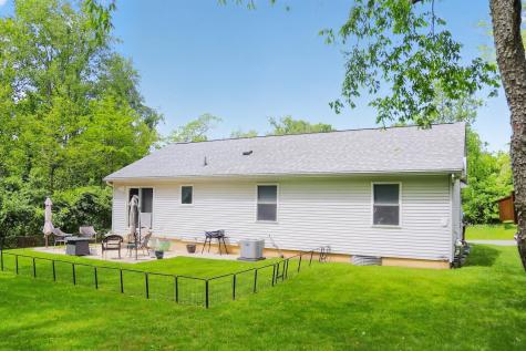 453 Greenlawn Drive Howard OH 43028