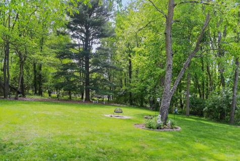 453 Greenlawn Drive Howard OH 43028