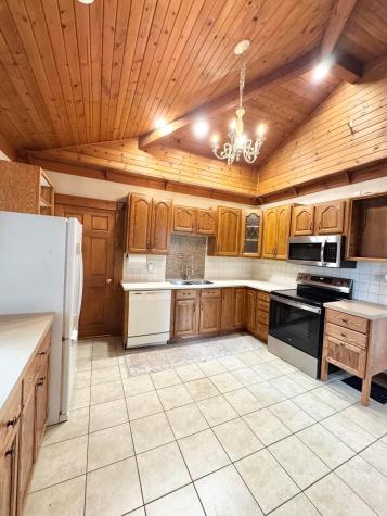518 E Hamtramck Street Mount Vernon OH 43050