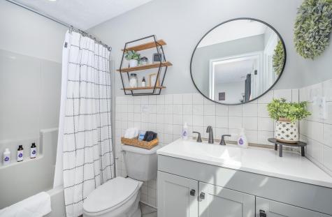 21311 Coshocton Road Howard OH 43028