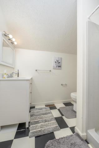 21311 Coshocton Road Howard OH 43028