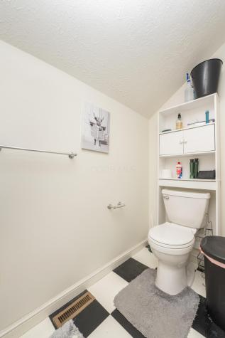 21311 Coshocton Road Howard OH 43028