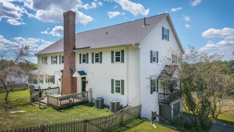 21311 Coshocton Road Howard OH 43028