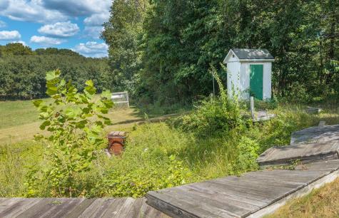 21311 Coshocton Road Howard OH 43028