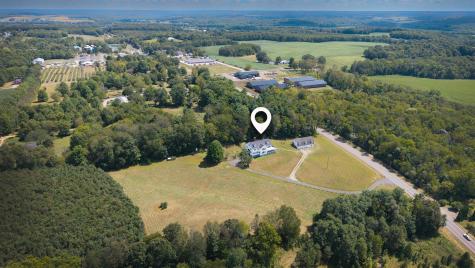 21311 Coshocton Road Howard OH 43028