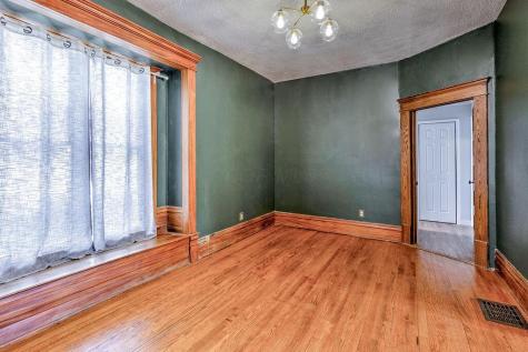 130 Mill Street Utica OH 43080