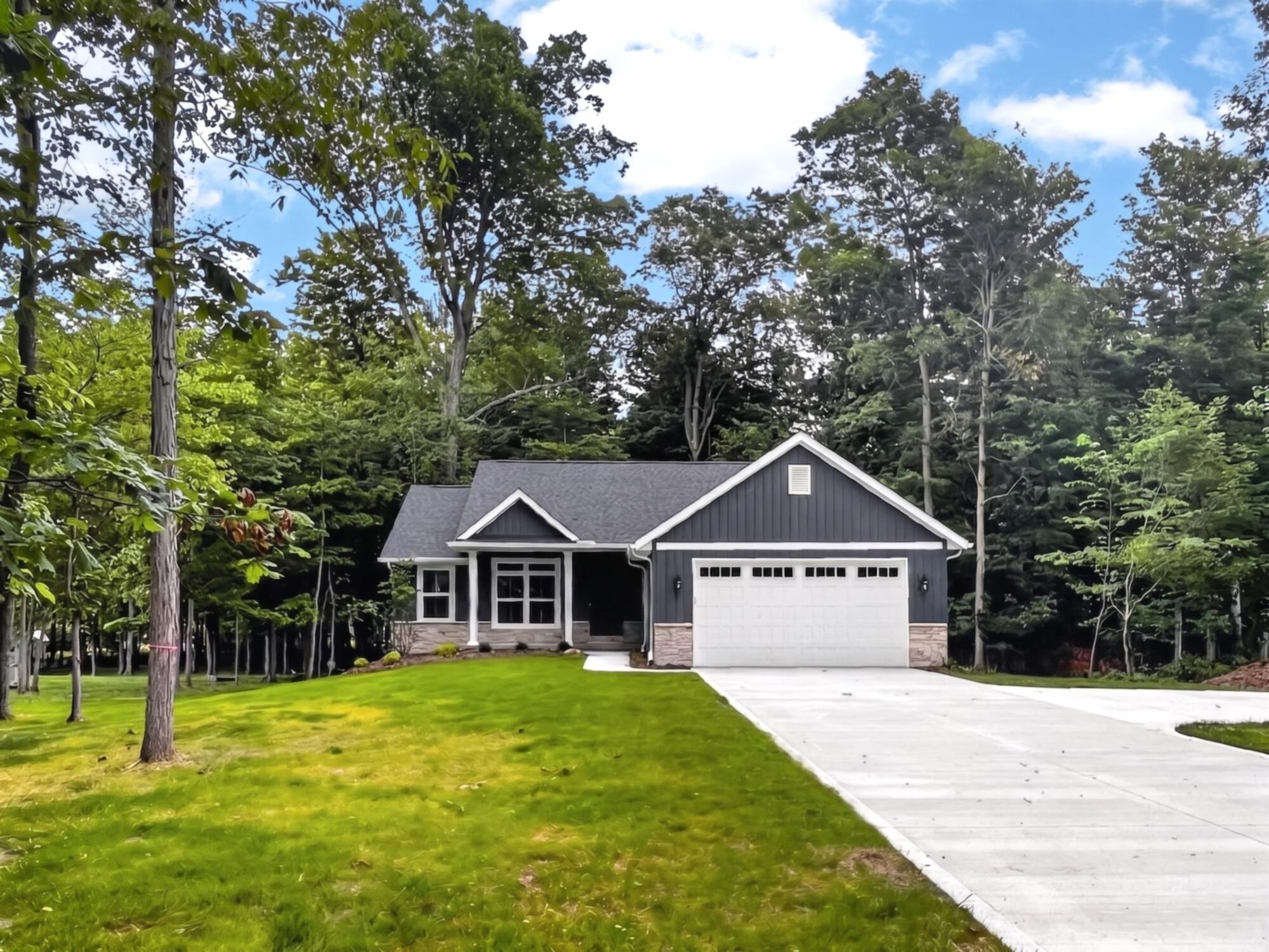 532 Floral Valley W Howard OH 43028