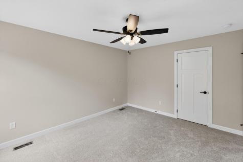 532 Floral Valley W Howard OH 43028