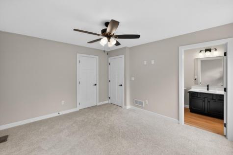 532 Floral Valley W Howard OH 43028