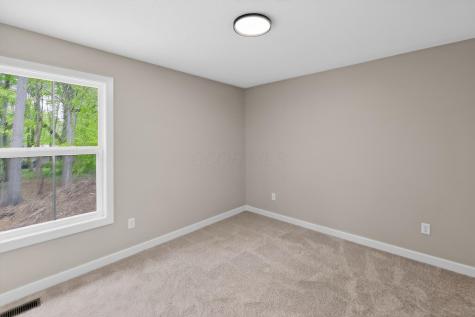 532 Floral Valley W Howard OH 43028