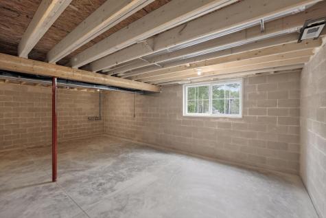 532 Floral Valley W Howard OH 43028