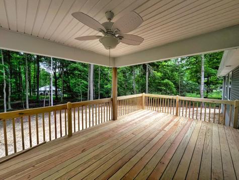 532 Floral Valley W Howard OH 43028