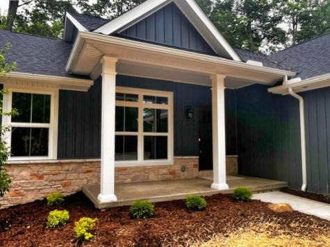532 Floral Valley W Howard OH 43028