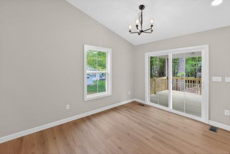 532 Floral Valley W Howard OH 43028