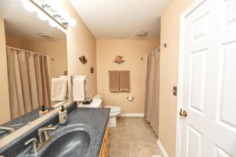2568 Apple Valley Drive Howard OH 43028