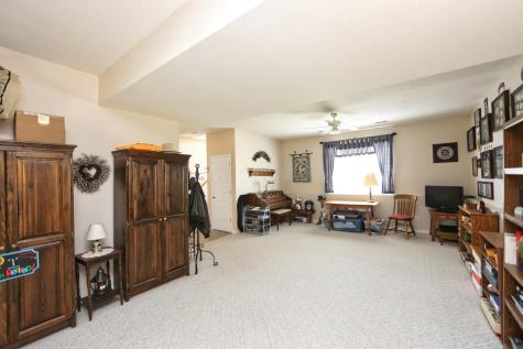 2568 Apple Valley Drive Howard OH 43028