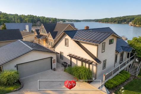 405 Lakeview Heights Drive Howard OH 43028