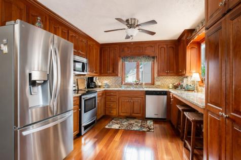 405 Lakeview Heights Drive Howard OH 43028