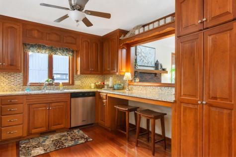 405 Lakeview Heights Drive Howard OH 43028