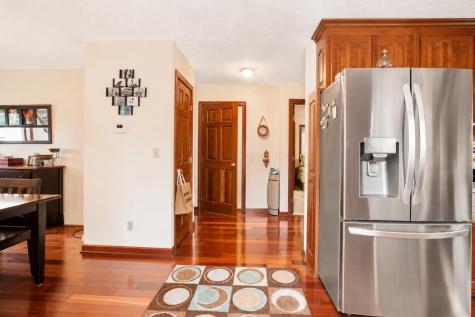 405 Lakeview Heights Drive Howard OH 43028
